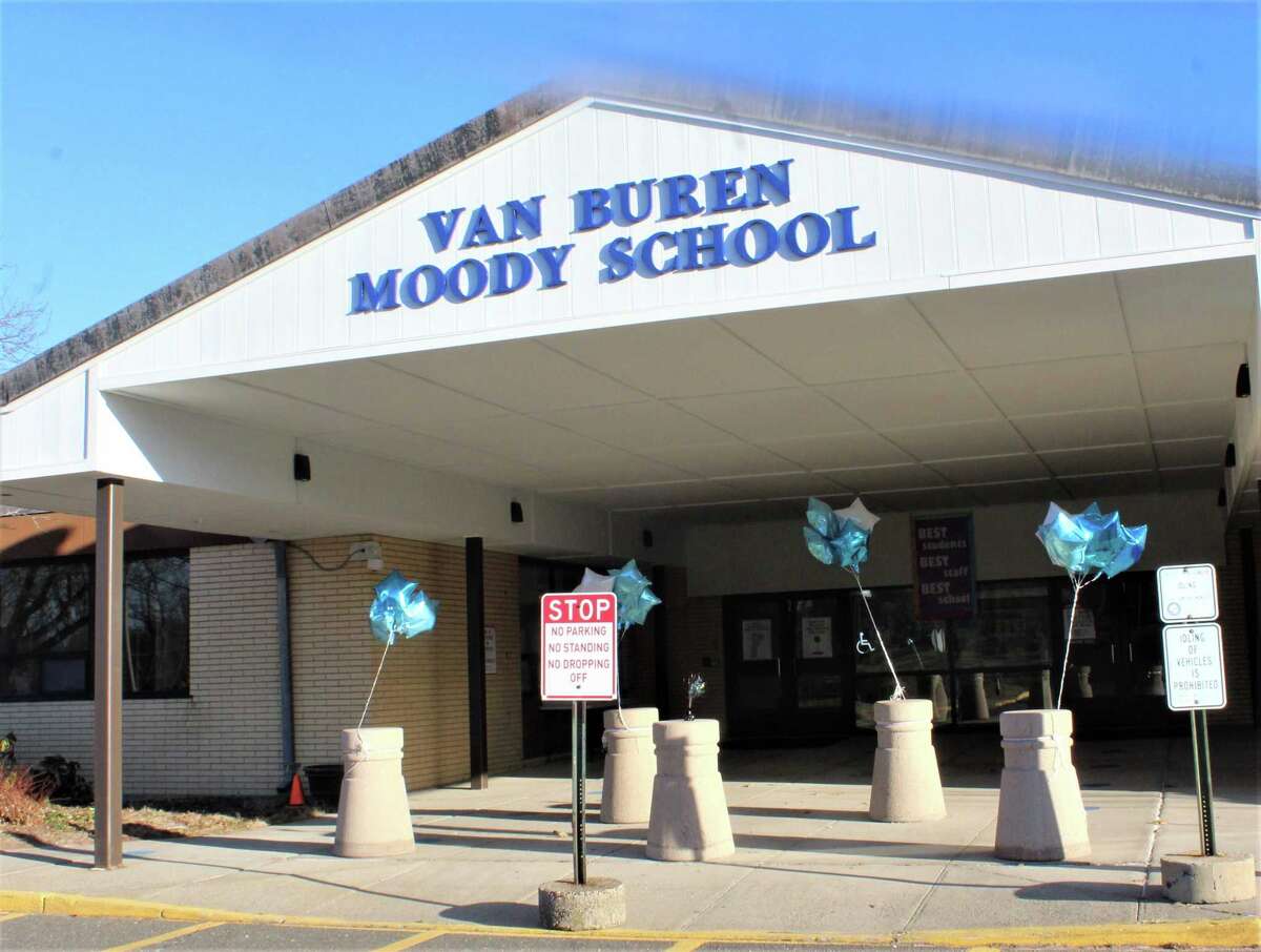 Back to school 2.0 Middletown students full of smiles, giggles as full