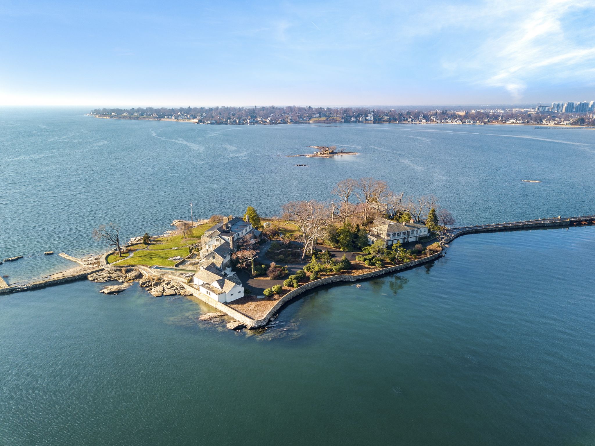 On the market Private island with helipad in Stamford listed for