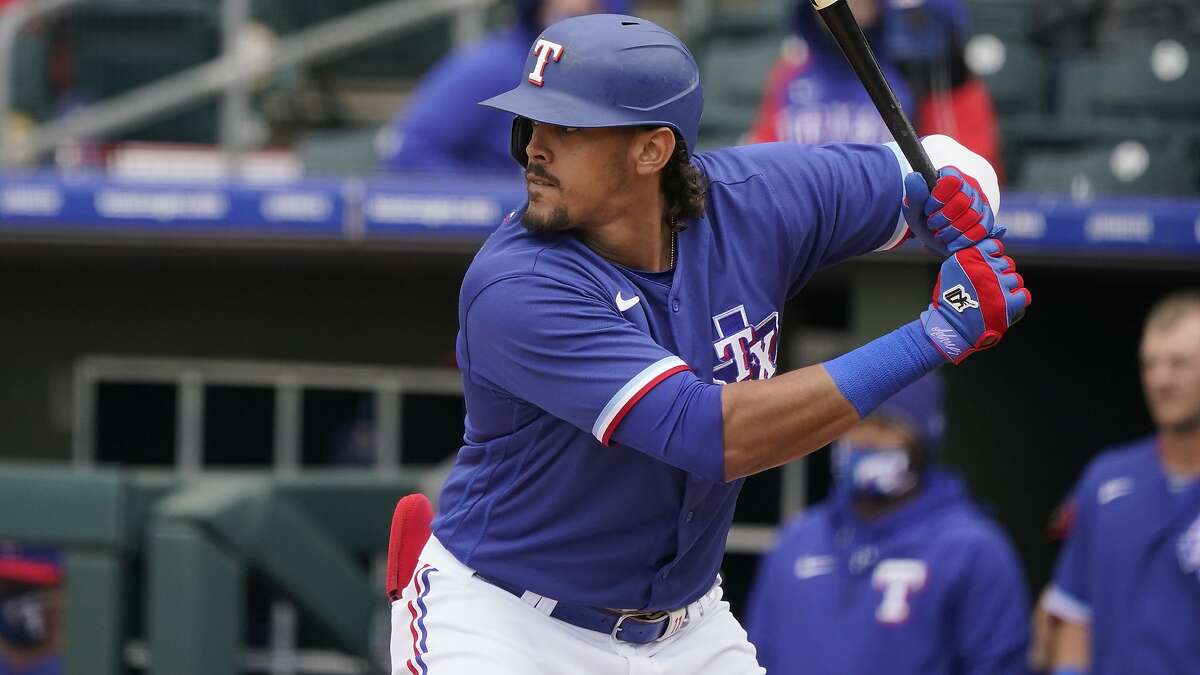 Ronald Guzman, who hit 31 home runs as a first baseman with the Texas Rangers, is hoping to stick with the Giants as a first baseman-pitcher. 