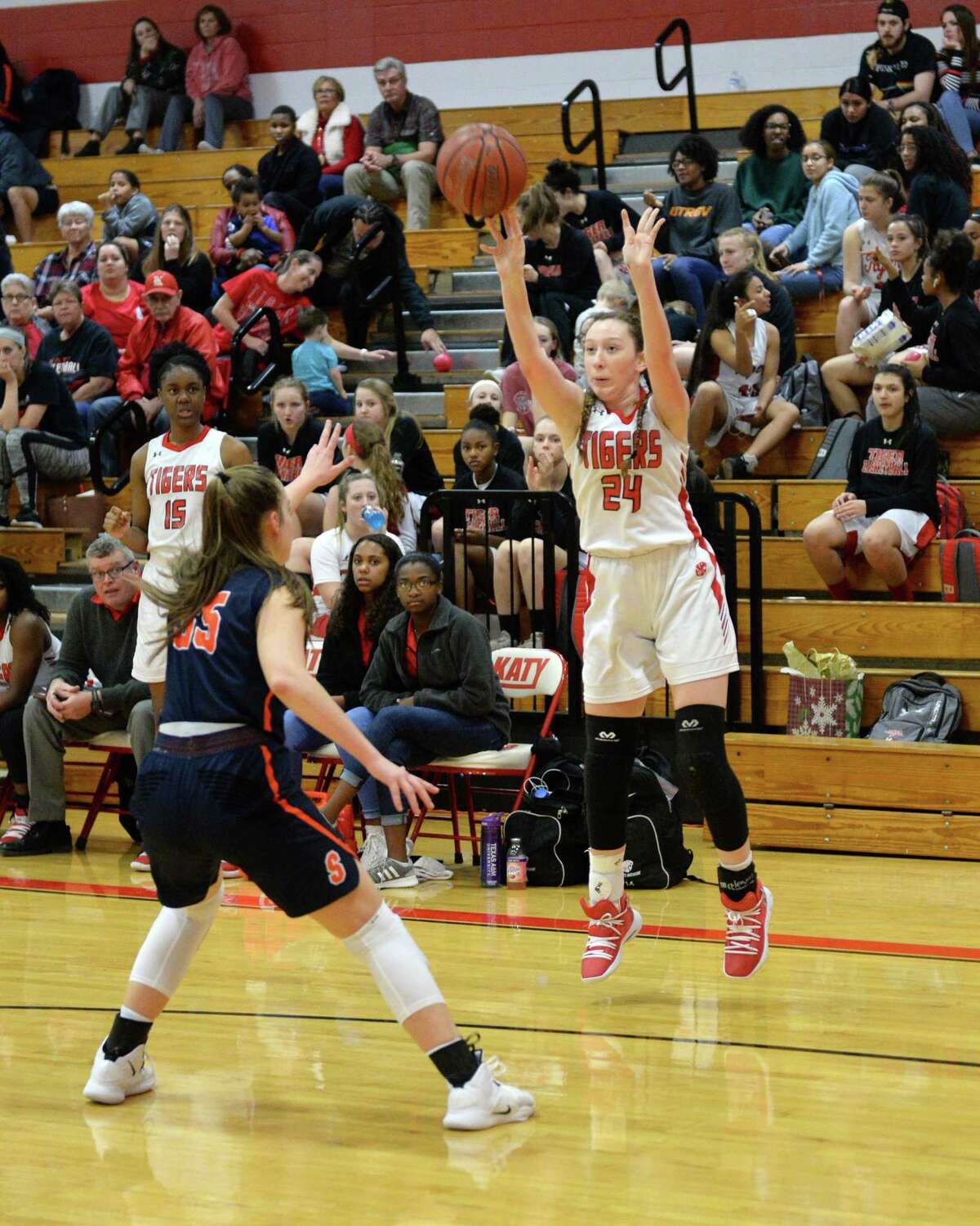 THSCA honors Katy ISD basketball standout scholars