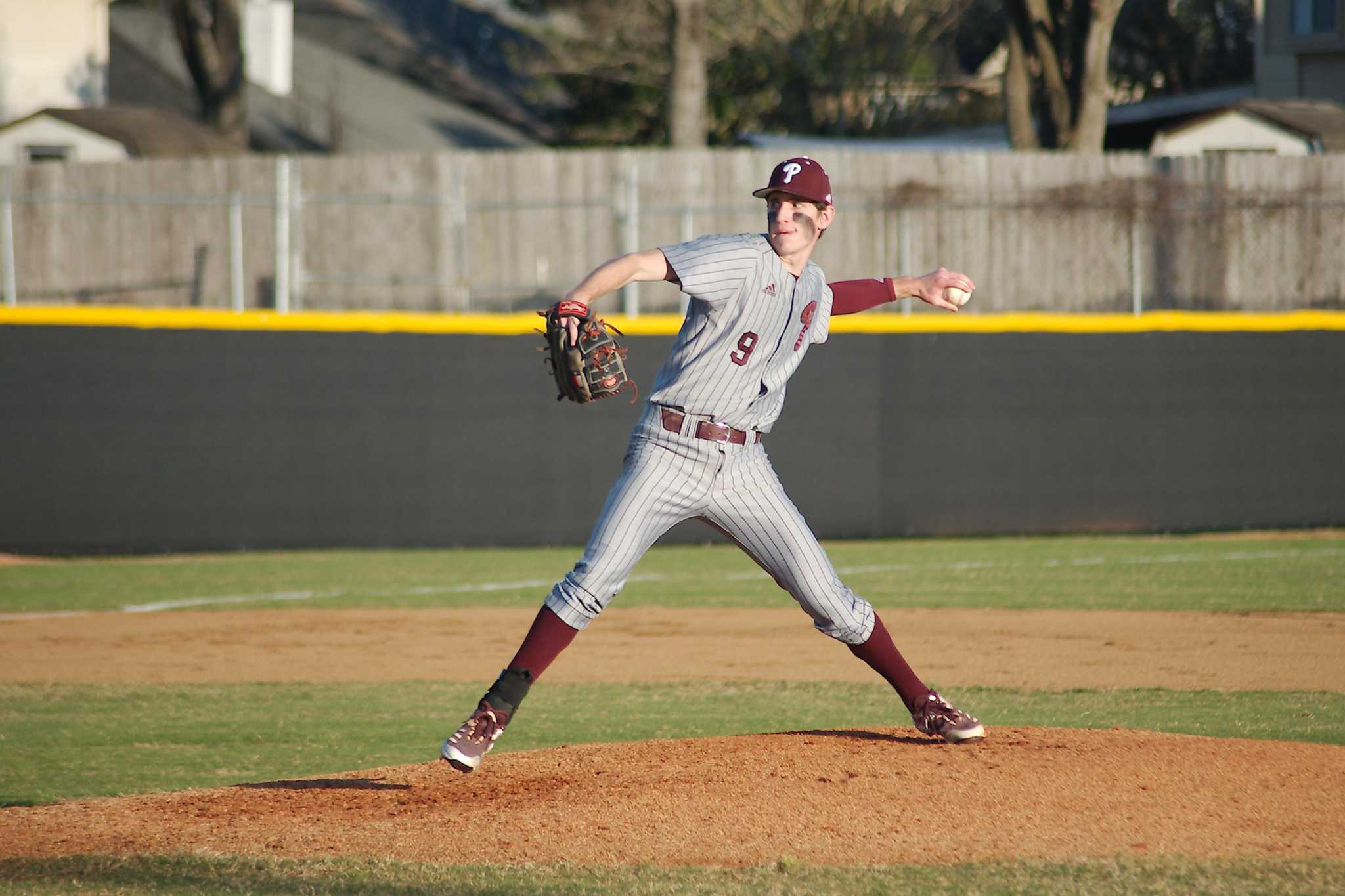 Baseball playoffs: Pearland clips top-seeded Clear Brook