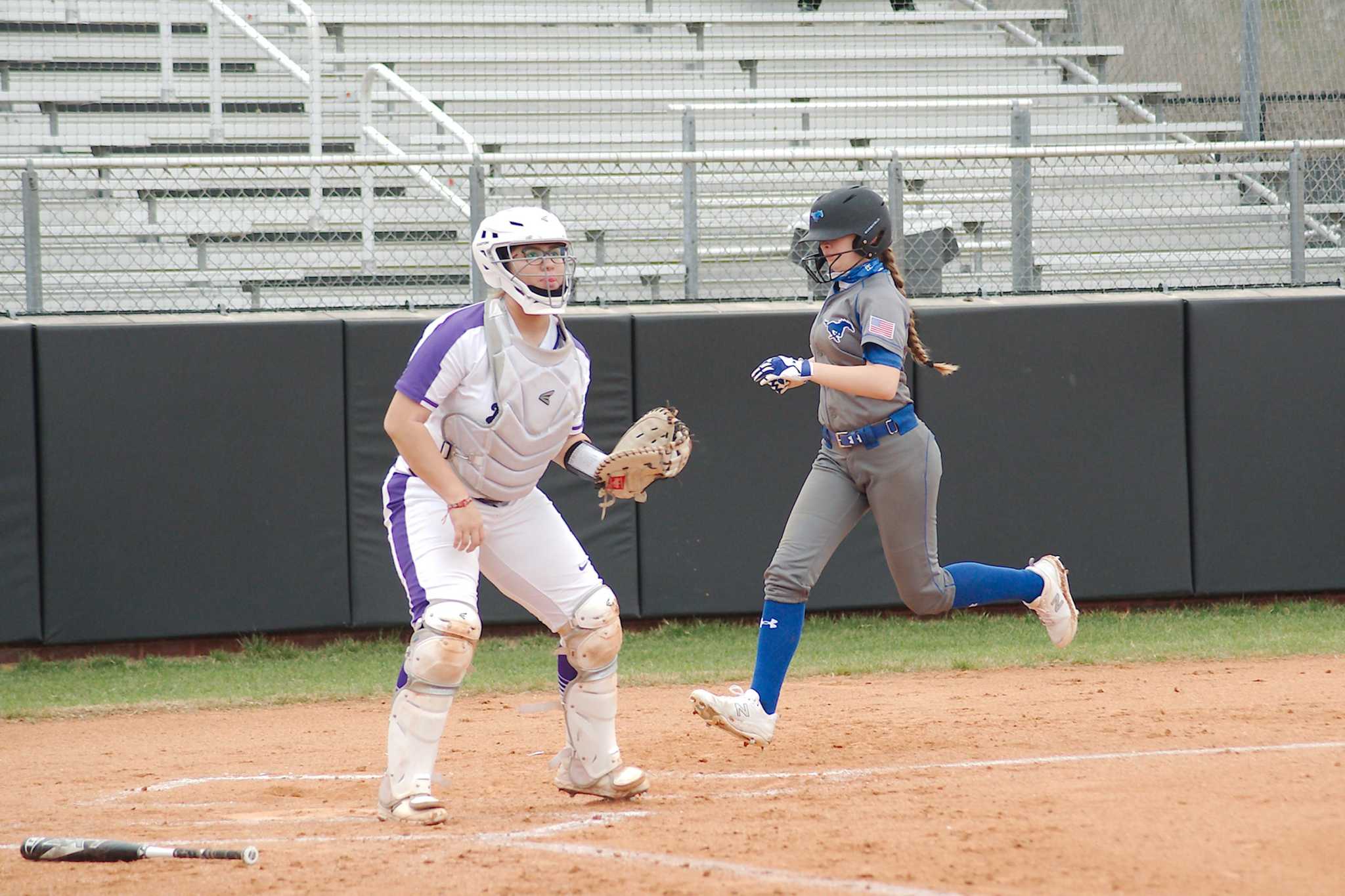 Softball Friendswood Picks Up Key Win Over Manvel