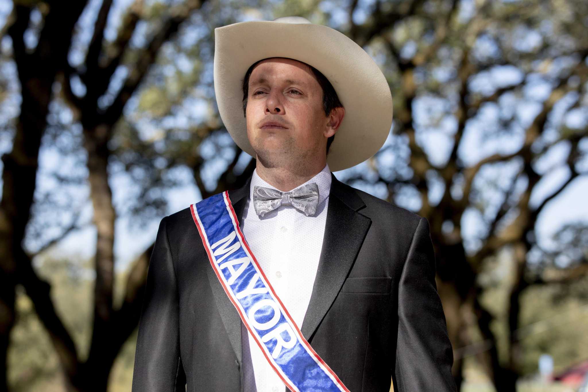 Bay Briefing: Wine Country mayor accused of sexual assaults - Vimarsana News