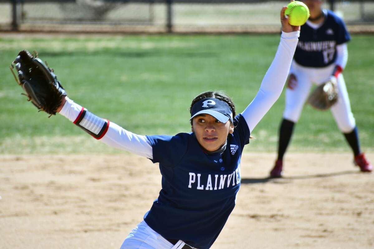 The Plainview softball team suffered a 9-6 loss to Big Spring on Friday afternoon at Lady Bulldog Park.