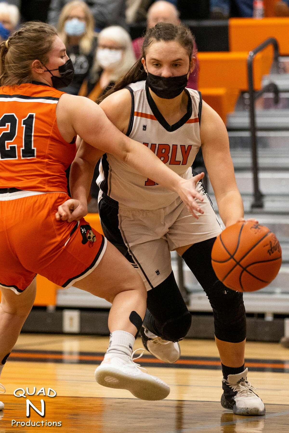 The Ubly girls basketball team outlasted rival Harbor Beach in a nail-biting, double-overtime thriller on Thursday night. The Bearcats won, 51-45, to lay claim to a share of the Greater Thumb Conference East title.