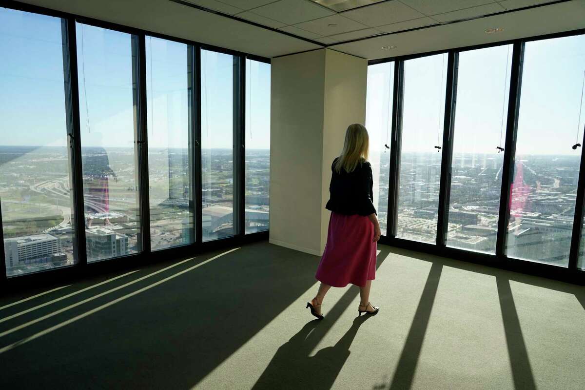 Houston awash in empty office space as companies keep 'kicking can down the  road'