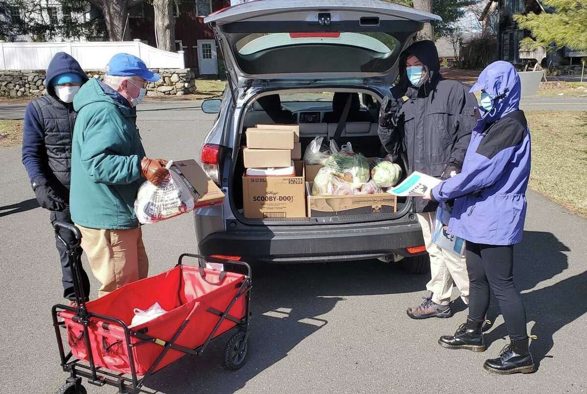 Ridgefield's mobile food pantry takes an ecofriendly approach