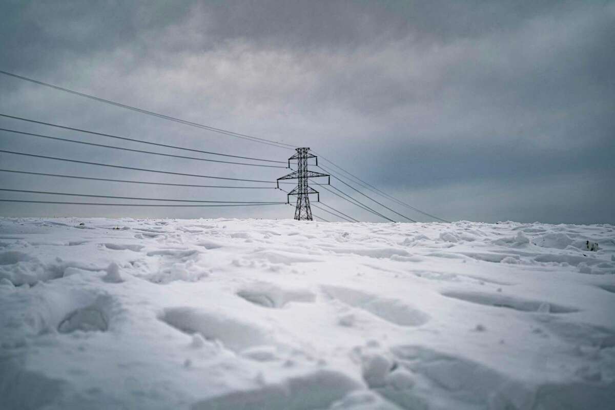 Former Public Utility Commission Chairman Arthur D’Andrea refused to retroactively lower sky-high electricity prices from outages in last month’s winter storm. Readers slam this decision and are surprised by the spat between Gov. Greg Abbott and Lt. Gov. Dan Patrick.