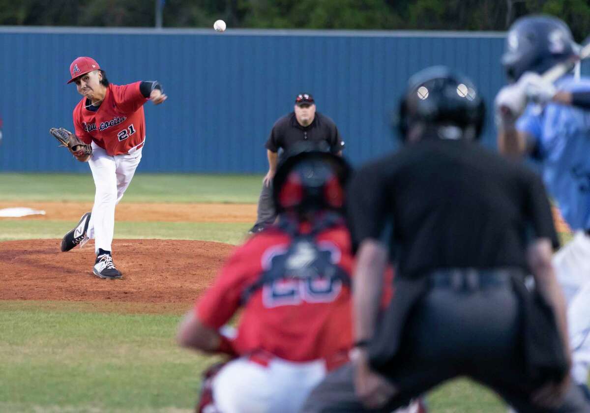 Atascocita’s Burgess throws 4-hitter in district win