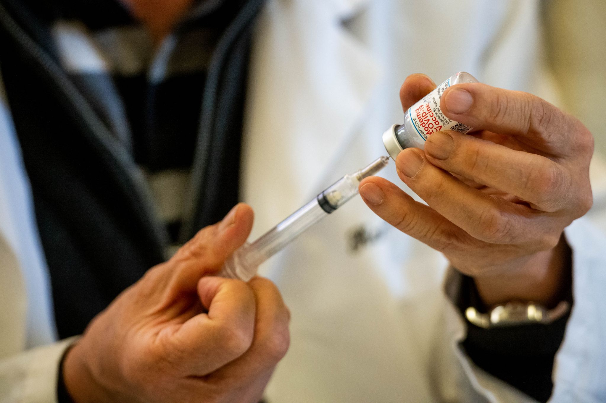 Less than 0.01% of fully vaccinated experience 'breakthrough' infections, CDC says - Vimarsana News