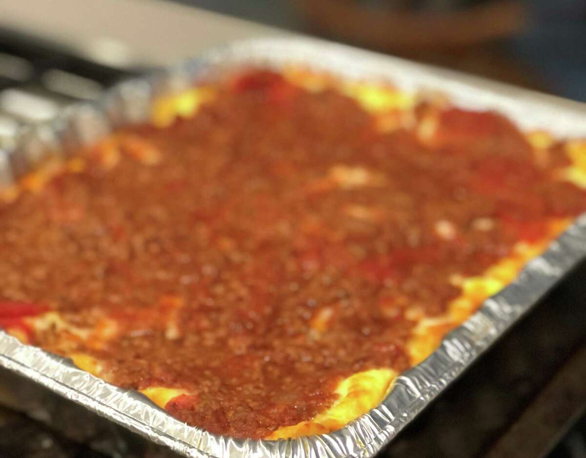 Lasagna Love, a nationwide movement connecting neighbors with neighbors through homemade meal delivery, will be delivering food to Sunnyside School staffers Saturday, March 27.