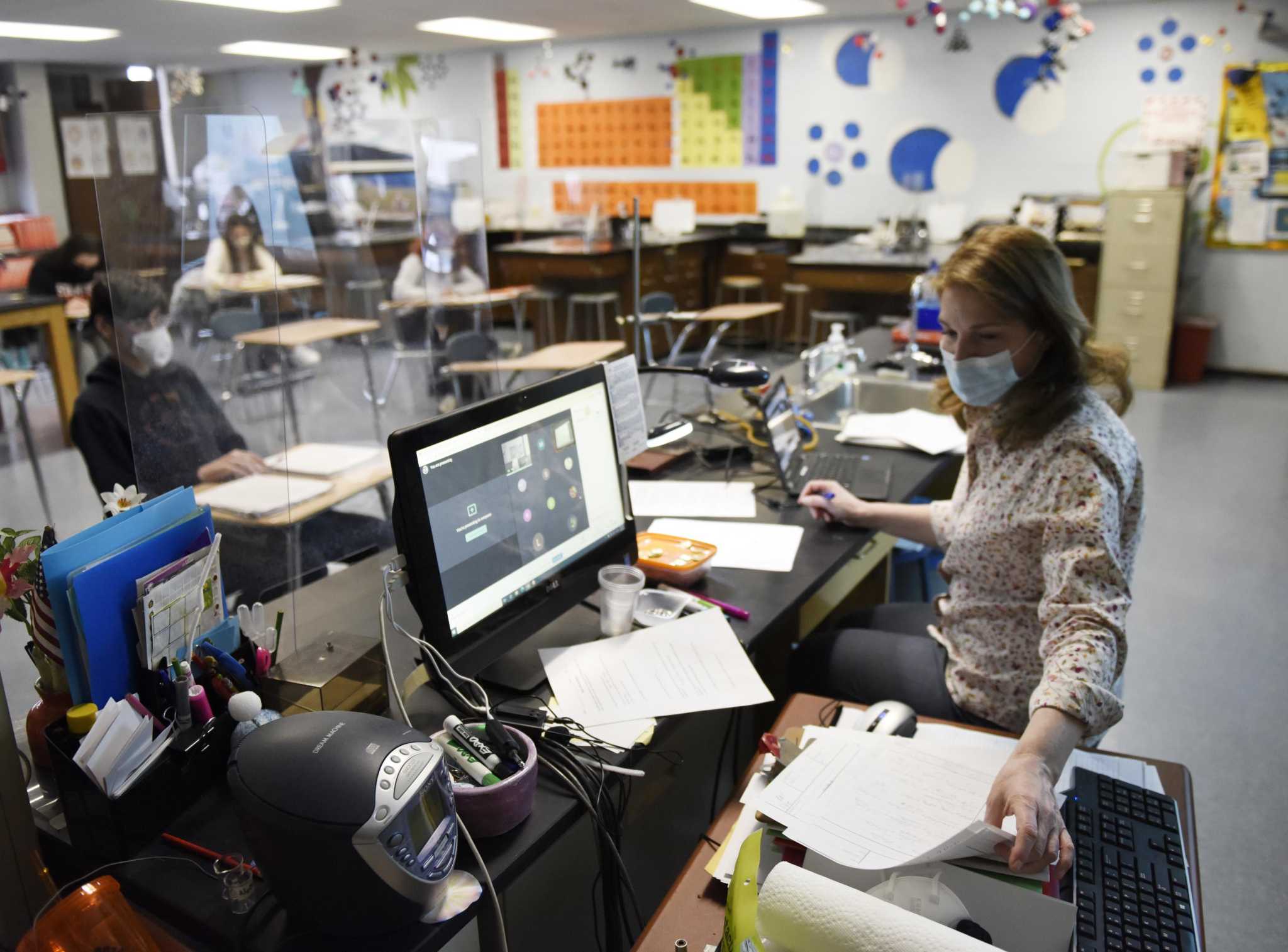 Some staffing shortages affect Connecticut school districts, but most weathered storm - Vimarsana News