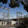 PG&E电力变电站是出现在第二条街在圣拉斐尔的市中心,加州星期五,2020年1月17日。