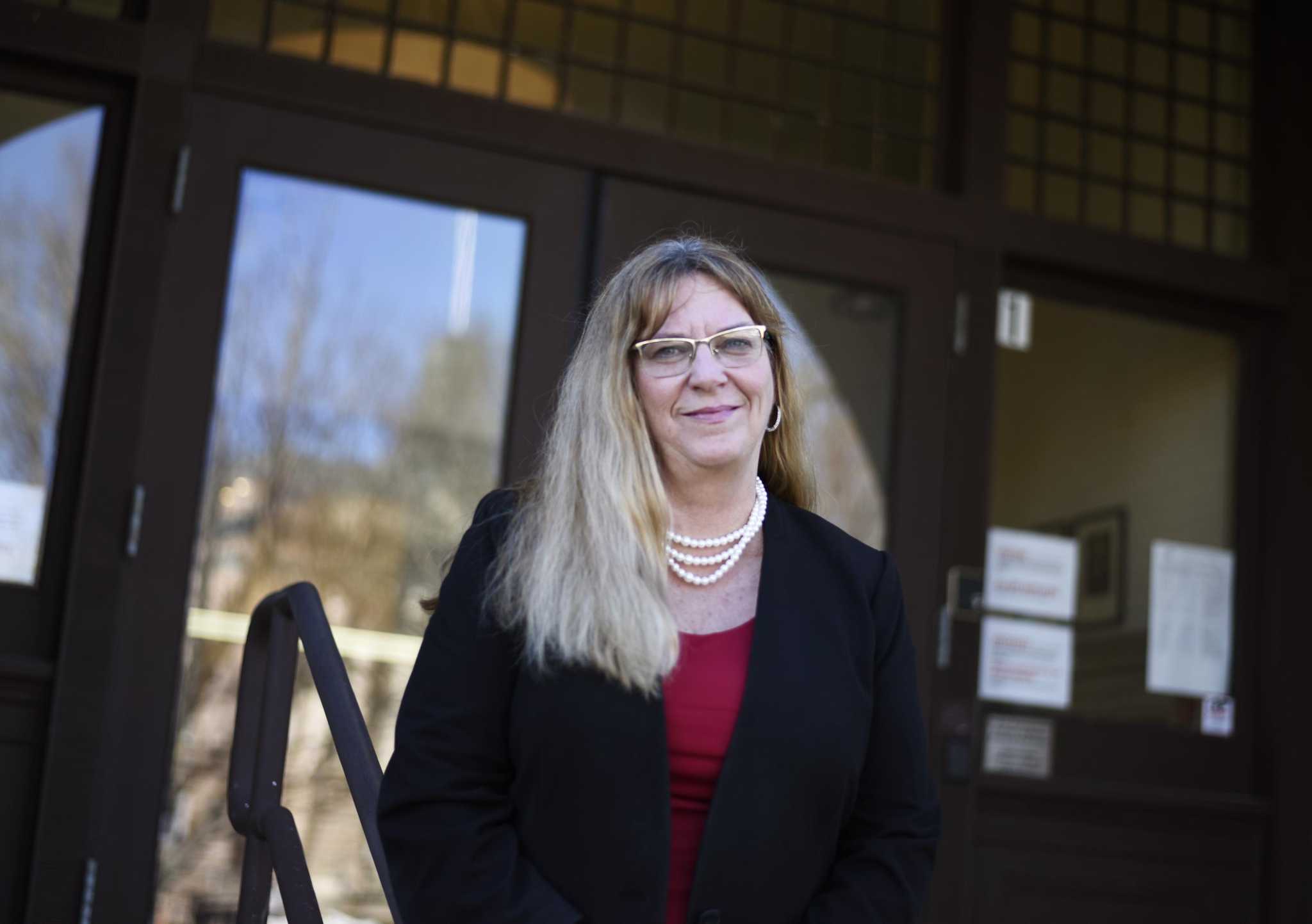 Greenwich superintendent gets a pay raise, but contract extension sparks debate on school board - Vimarsana News
