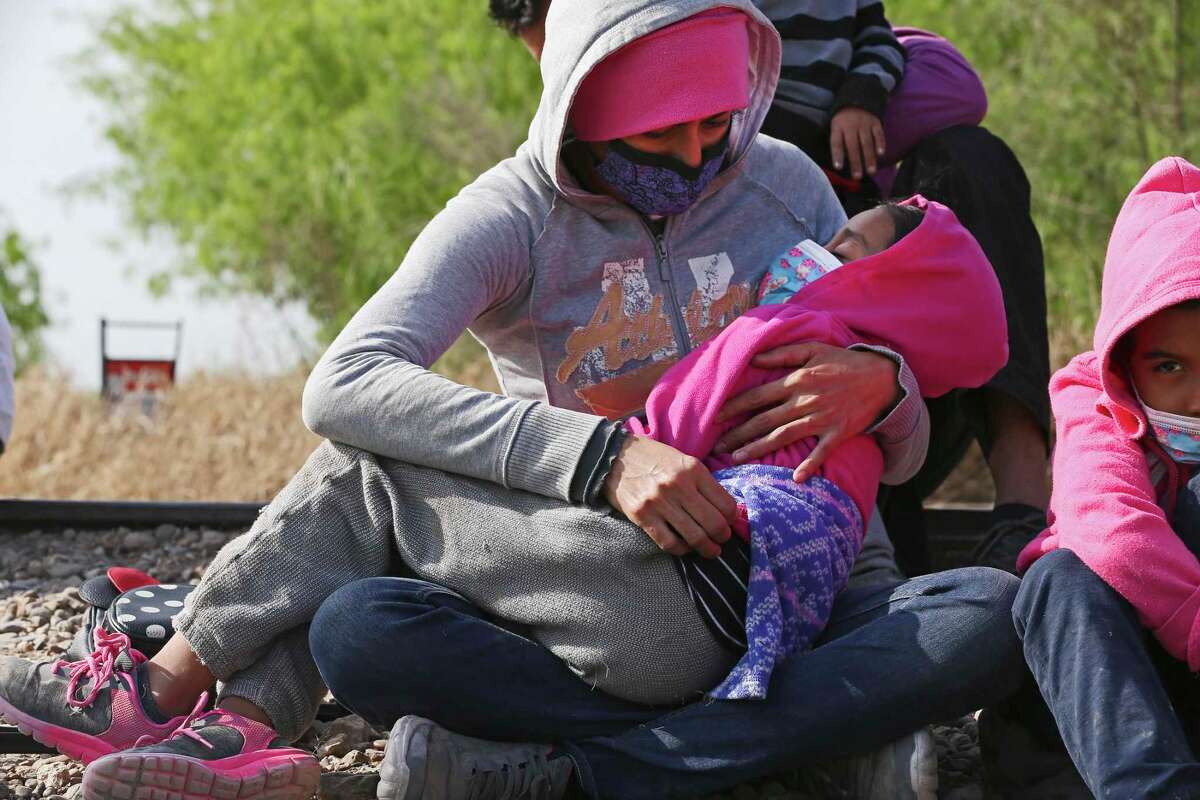 Images from the Texas border as Congress members host dueling events there