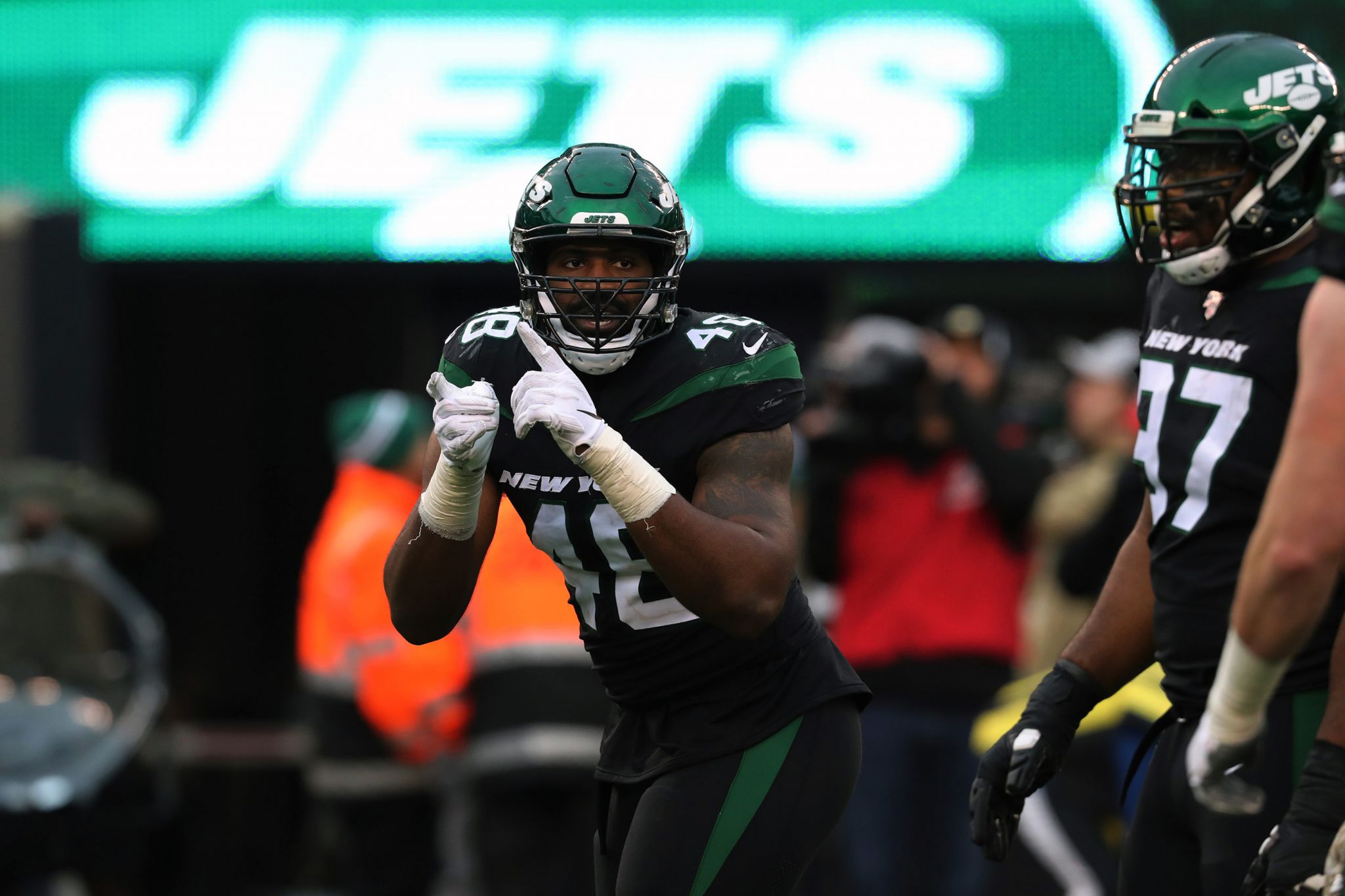 Should the New York Jets bring back Jordan Jenkins?