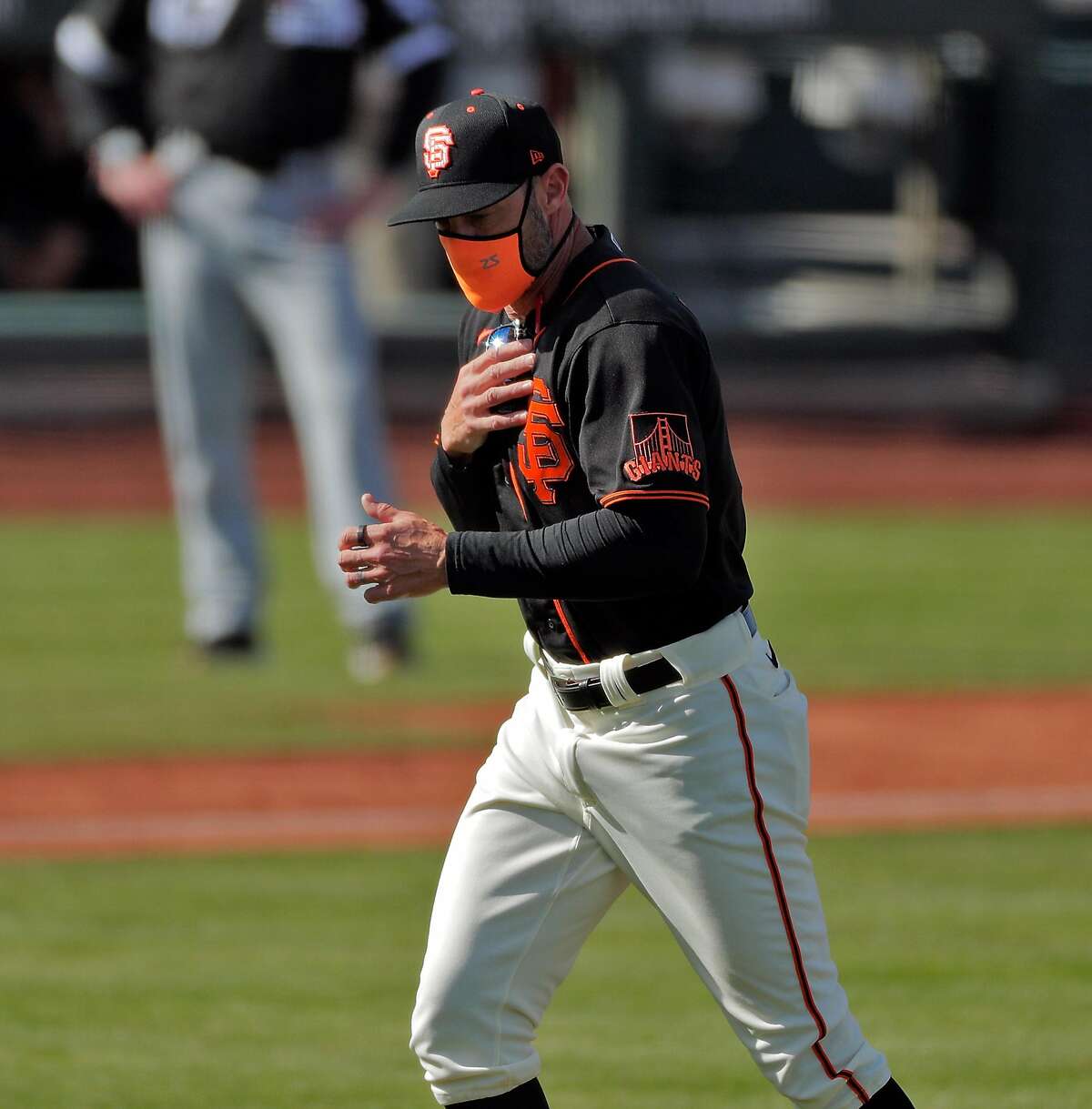 Giants' new manager Gabe Kapler and his staff eschew the chew and the brews