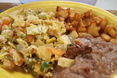 Houston S Best Migas And Chilaquiles For A Deliciously Comforting Breakfast