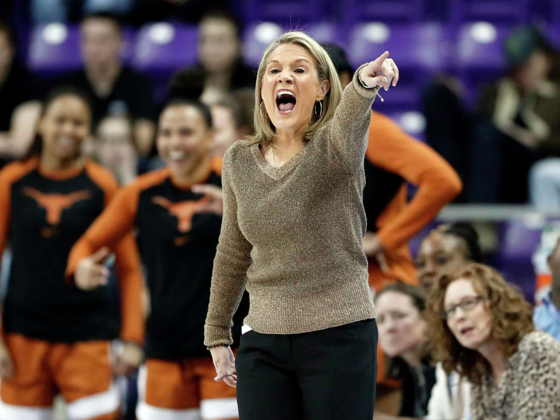 Former Texas coach Karen Aston tabbed to lead UTSA women's basketball