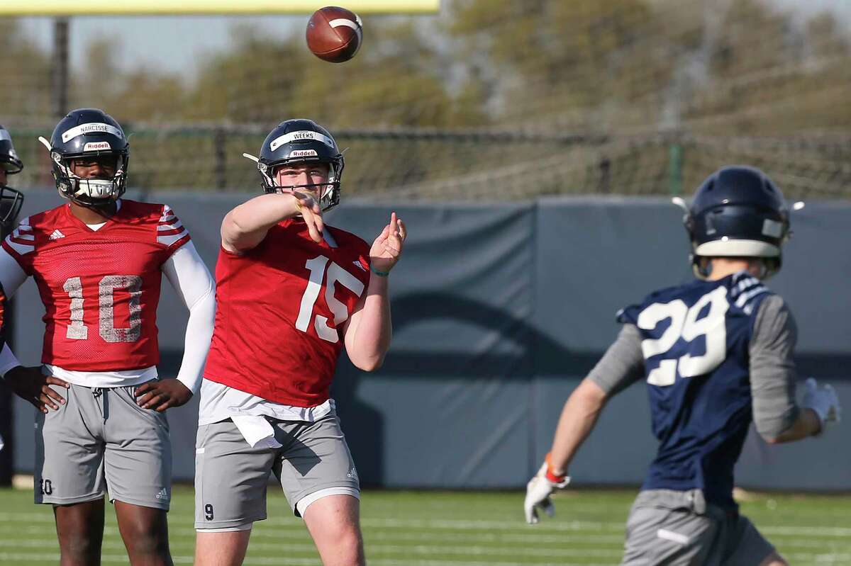 UTSA Quarterback Lowell Narcisse, (10) watches as fellow Quarterback Jordan Weeks runs a drill during Spring practice, Monday, March 29, 2021. Narcisse is a senior out of St. James, Louisiana and Weeks is a junior out of Wimberley, Texas.