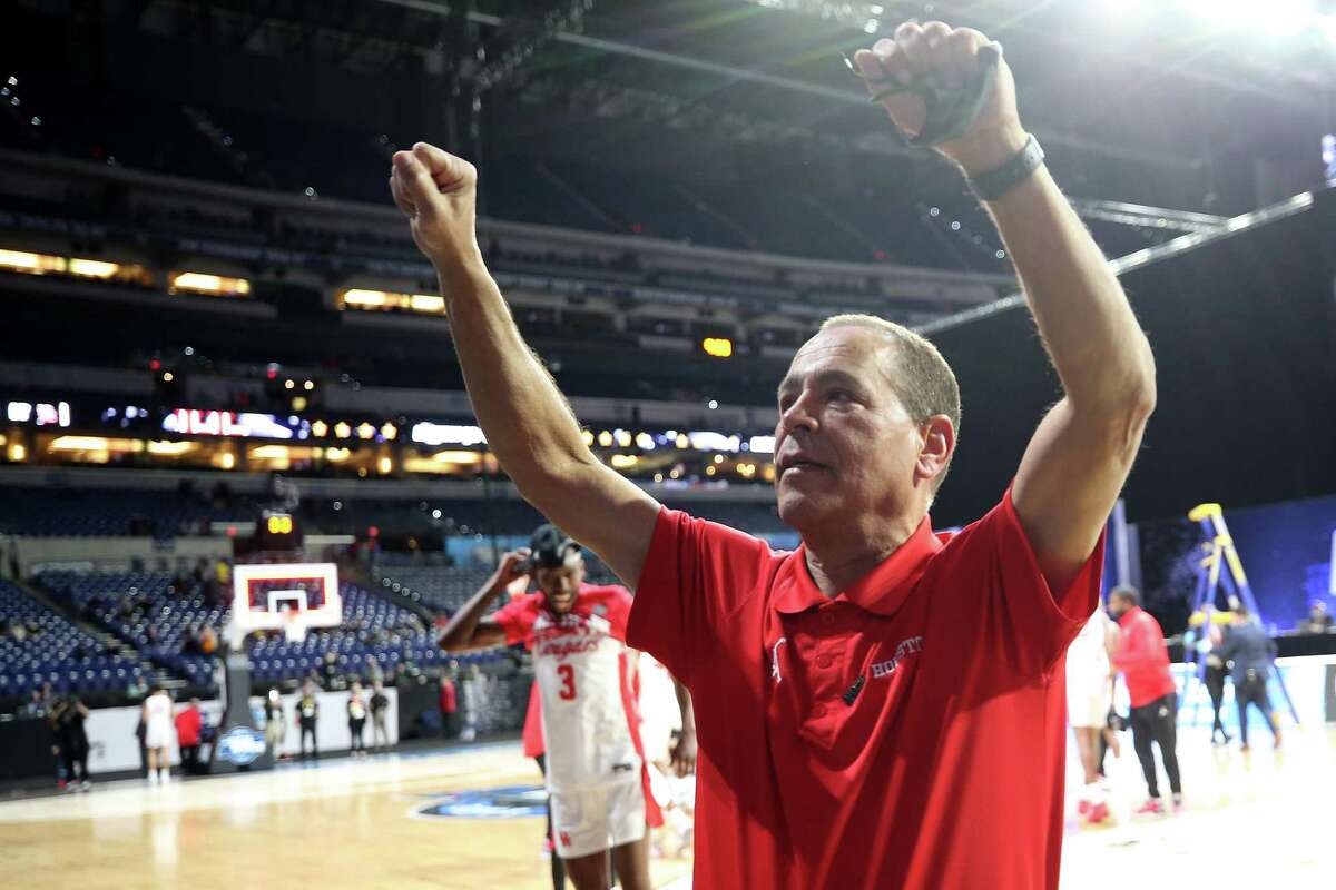 Cashing in: Final Four run nets windfall for UH coach ...