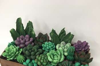 Crave Custom Cakes and Cookies is located in Newtown.