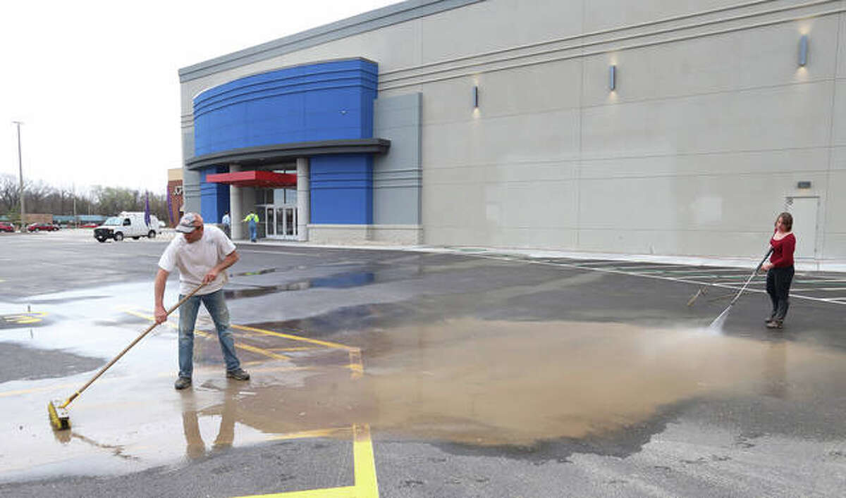 Alton’s first new theater in 27 years now open