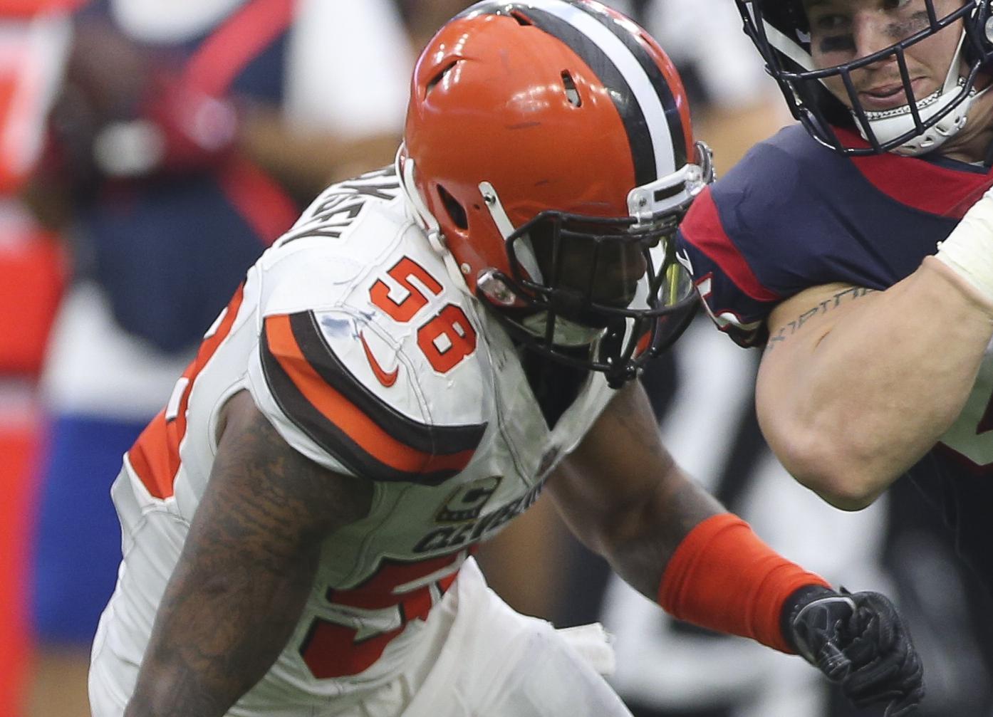 Cleveland Browns inside linebacker Christian Kirksey (58) sacks