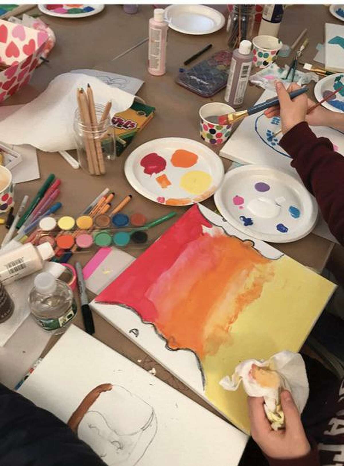 Mixed media color explorations are coming to the Carriage Barn Arts Center in New Canaan’s Waveny Park in the form of special art class sessions aimed for children ages four to 11. The sessions will be held throughout the month of April.
