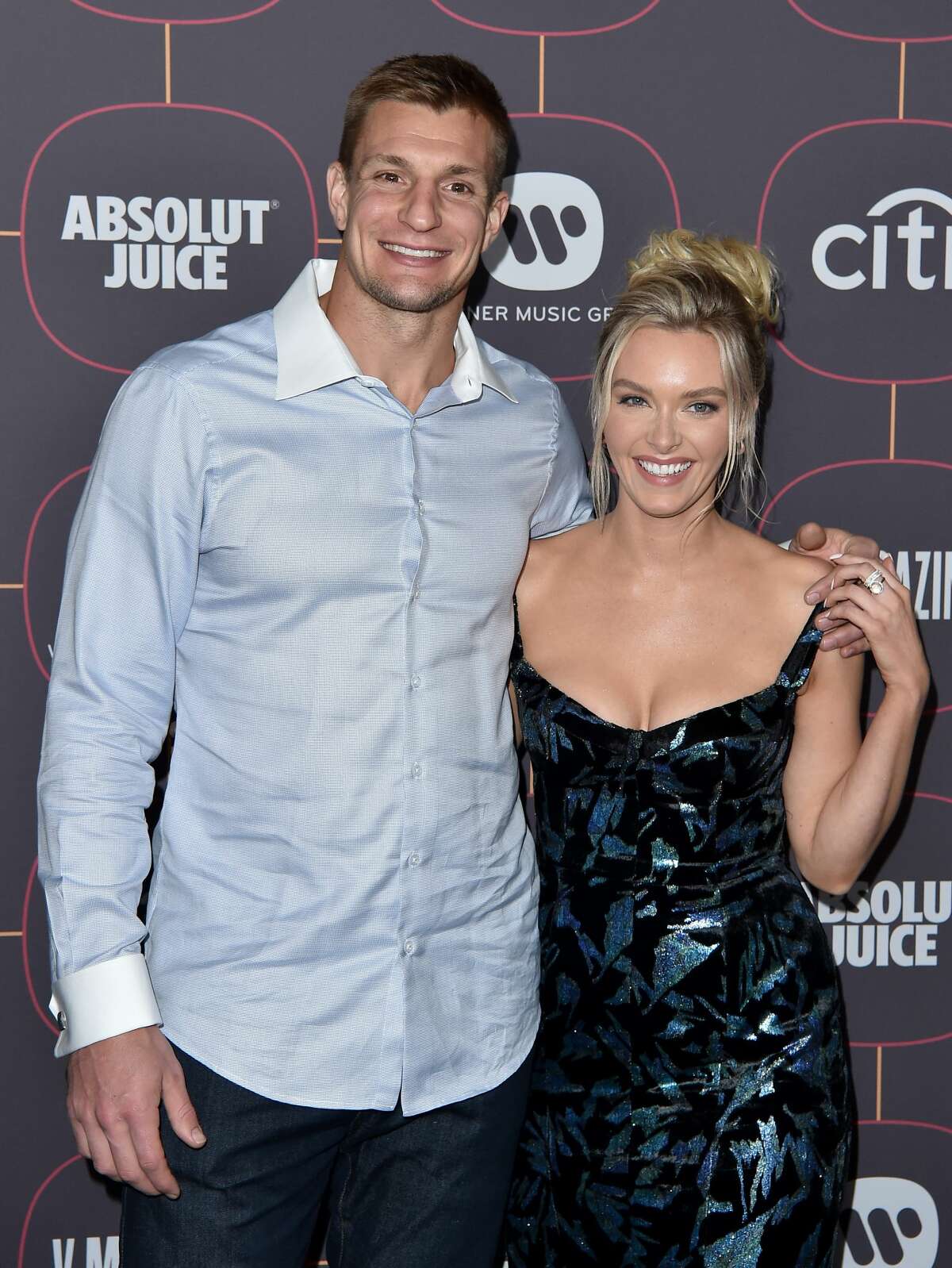 Camille Kostek and Rob Gronkowski Take Ice Plunge for Charity on Live TV - Sports  Illustrated Lifestyle