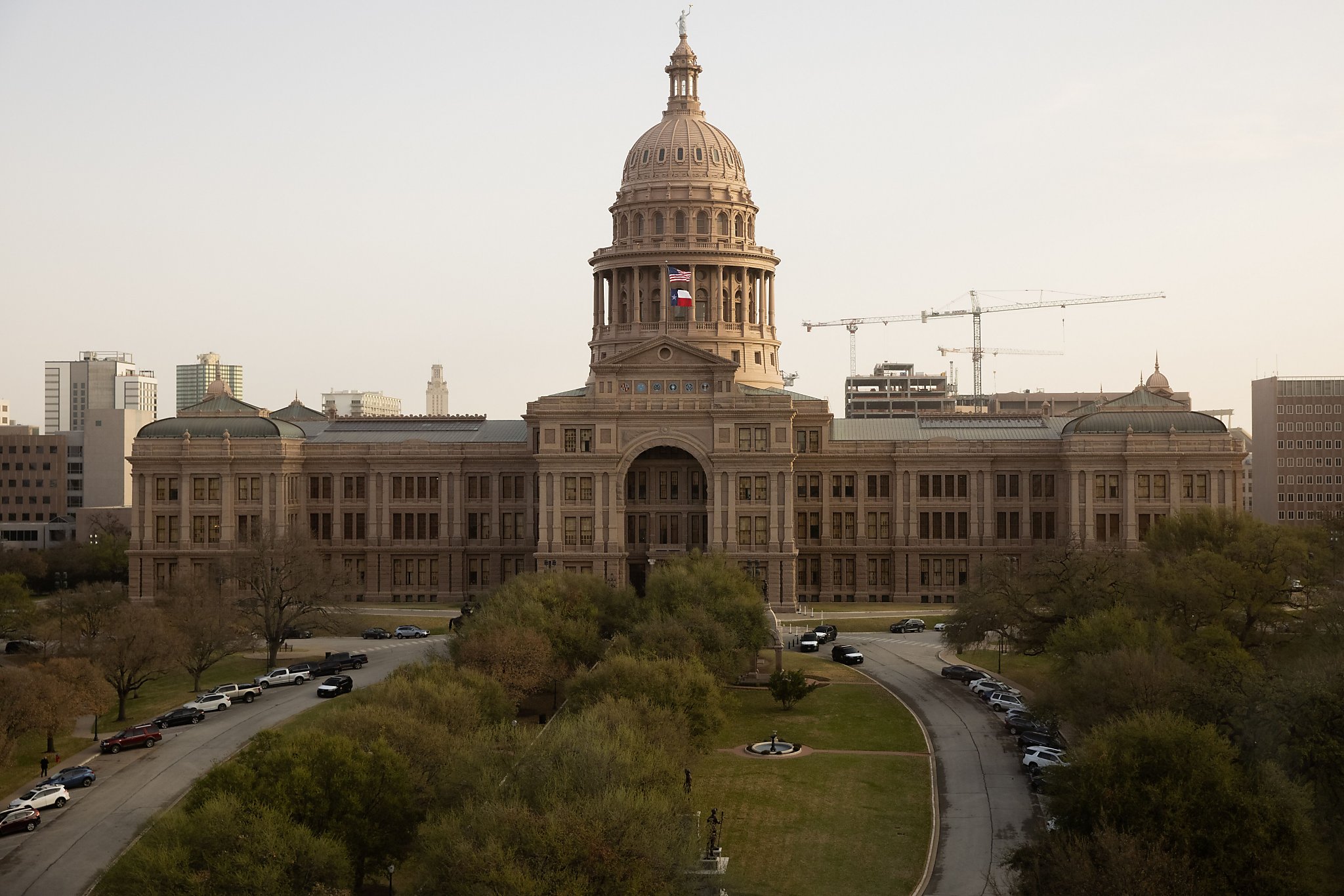 Texas considering bill to make it harder to get public information about government employees - Vimarsana News