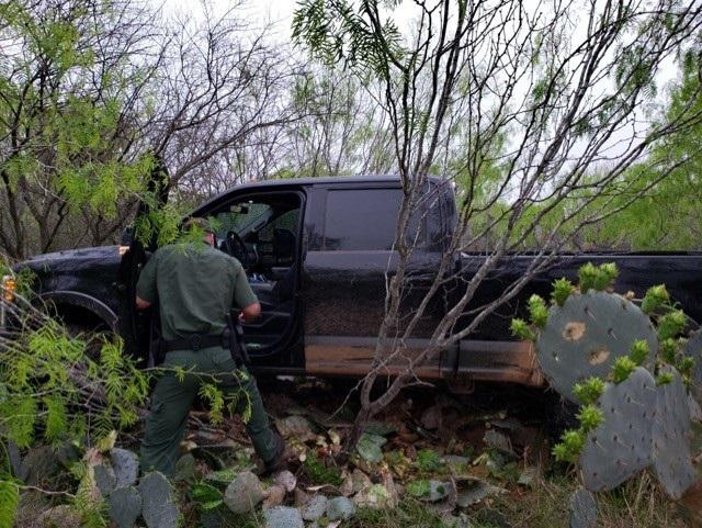 Laredo Sector Border Patrol thwarts human smuggling attempts, recovers ...