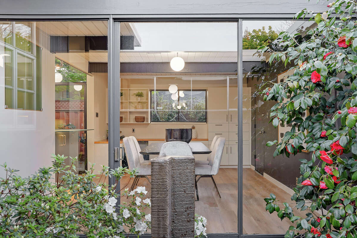 850 Richardson Court, Palo Alto