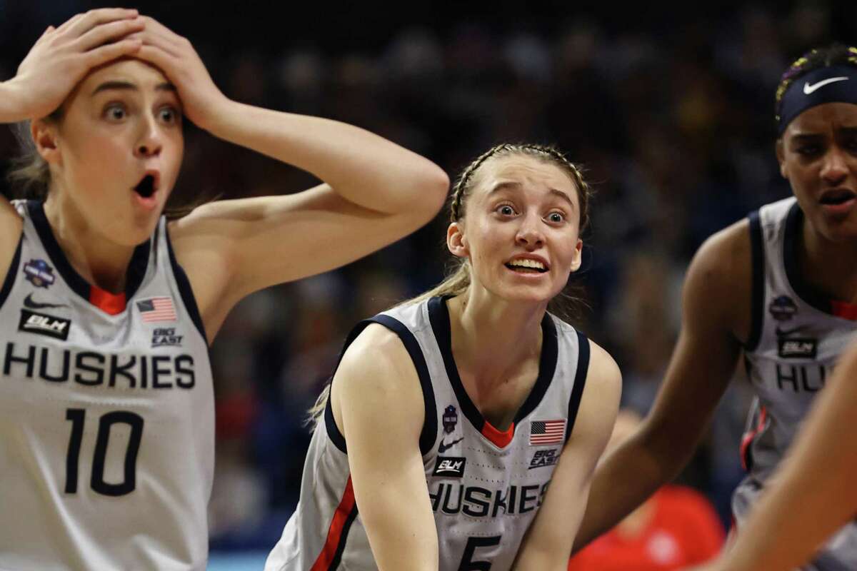 Thirdseeded Arizona stuns No. 1 UConn in Final Four