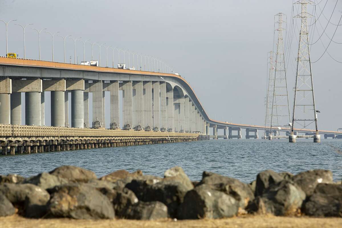 Three kite surfers rescued near San Mateo Bridge