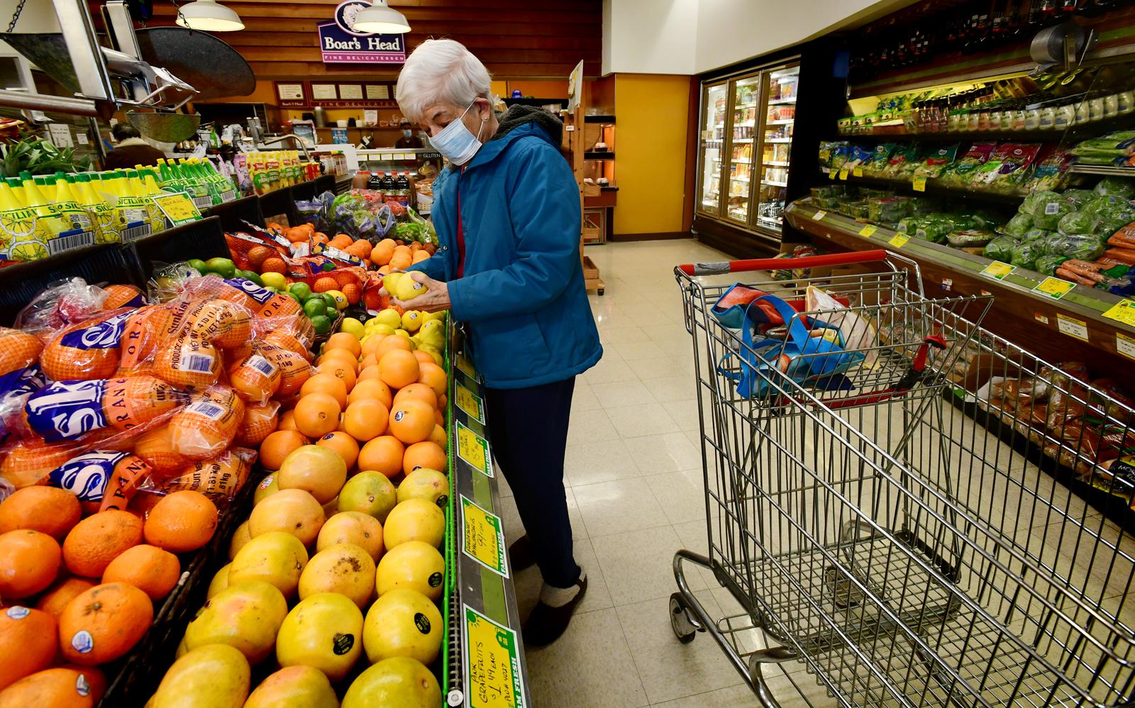 Norwalk has 20 grocery stores, but nearly half of neighborhoods lack