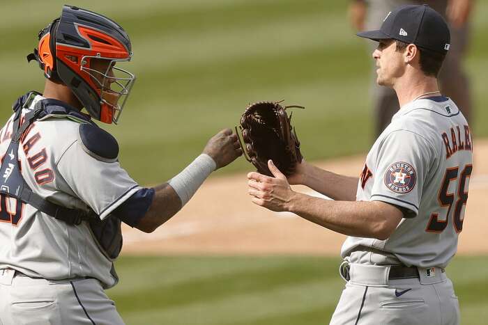 Leadership at catcher position comes into focus for Astros