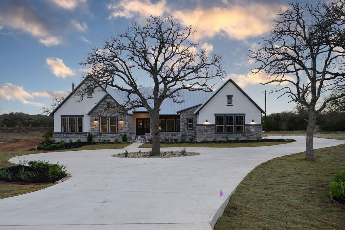 David Weekley Homes | Belle Oaks