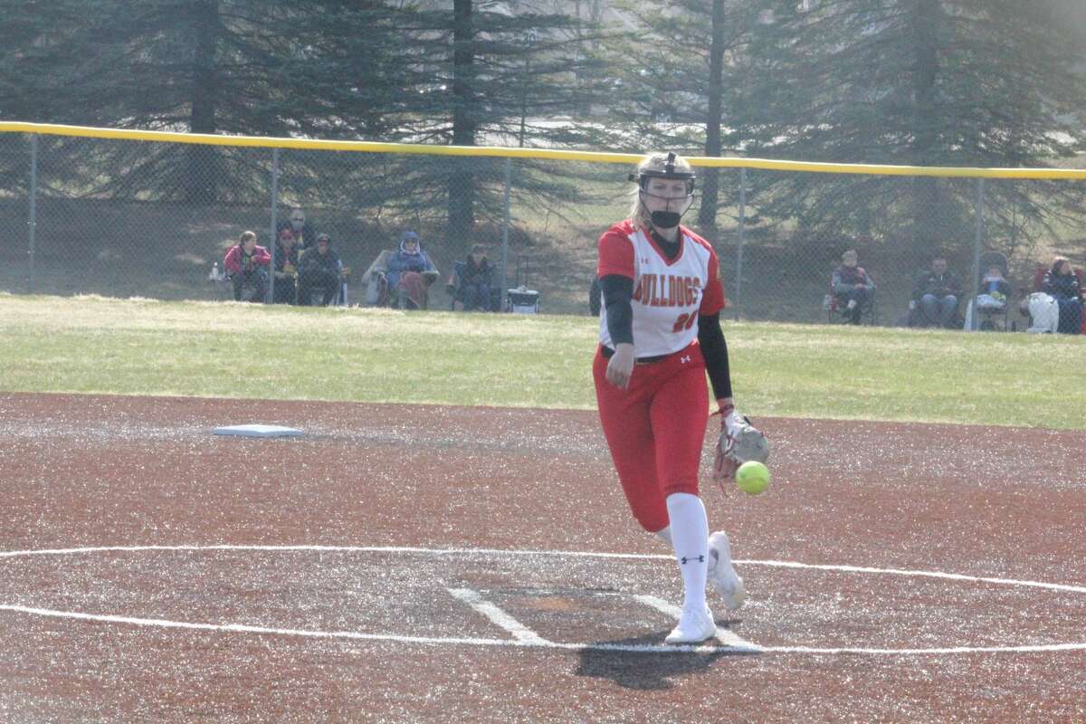 Ferris Softball Team Earns First Gliac Win Of Season 