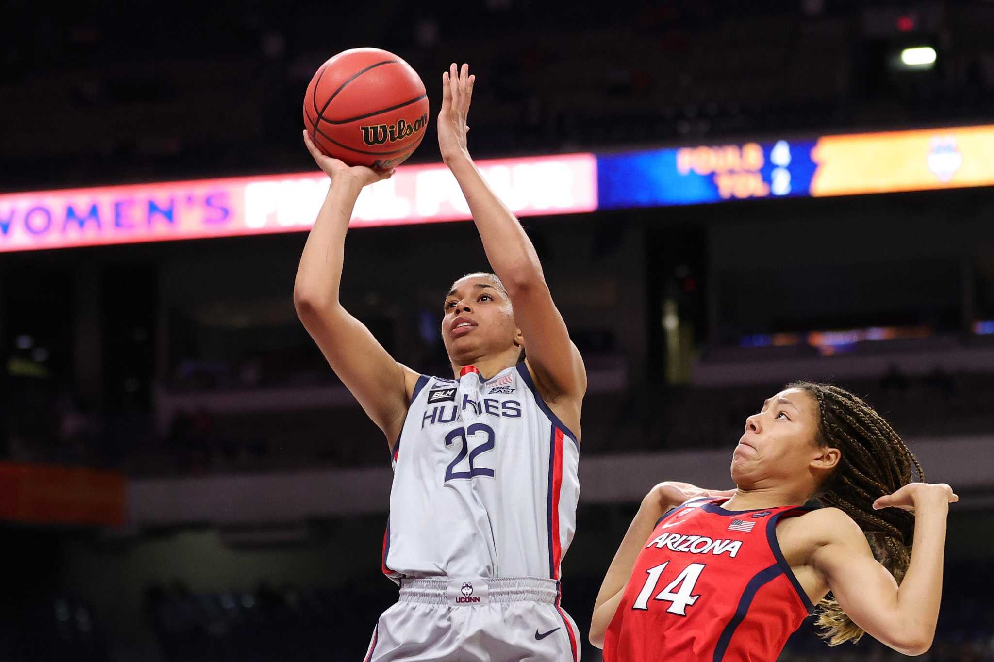 Why Evina Westbrook gave up potentially being a first-round WNBA draft pick  to return to the UConn women's basketball team – Hartford Courant