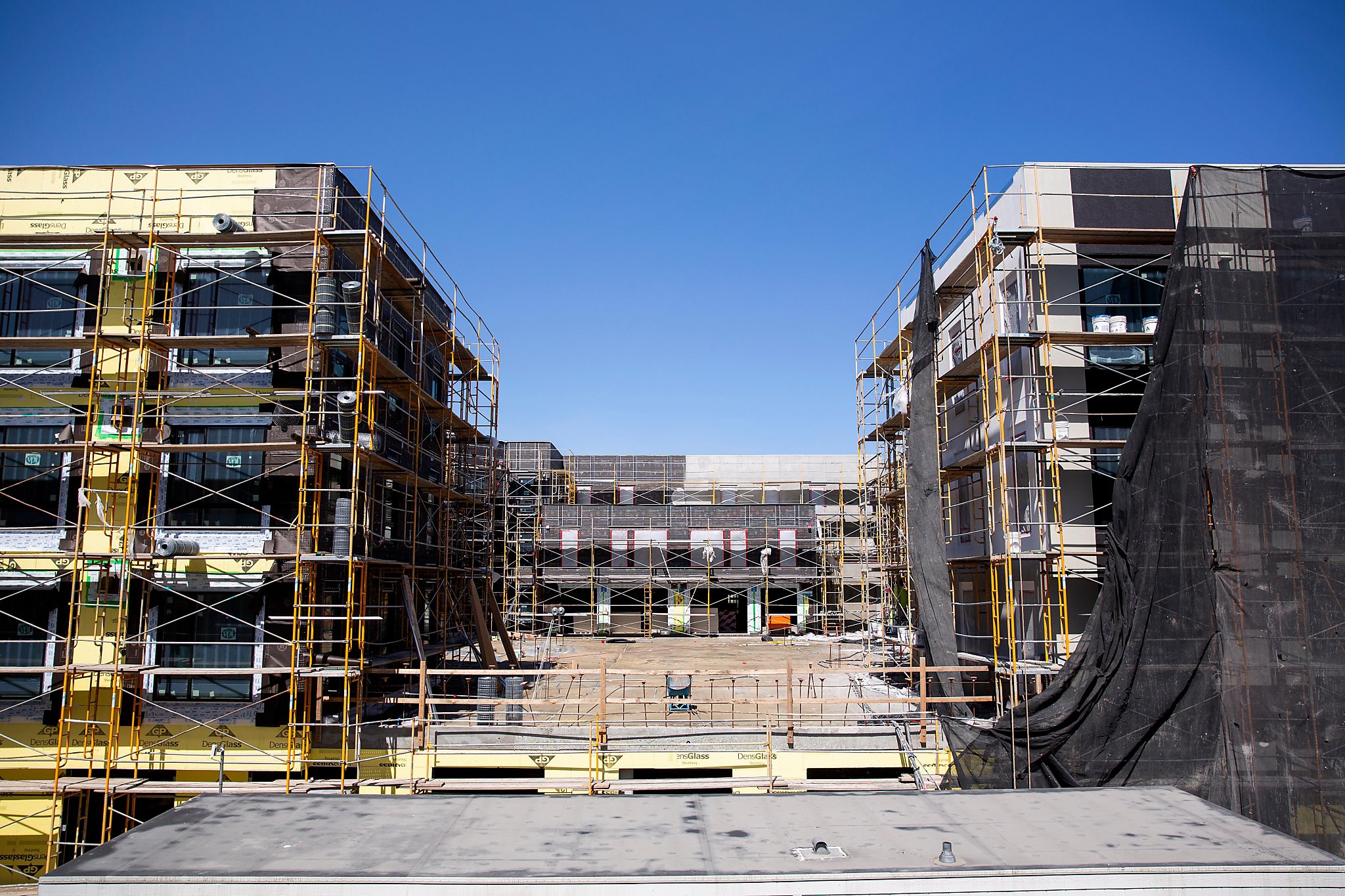 California housing bill would lean on cities that fall behind their targets