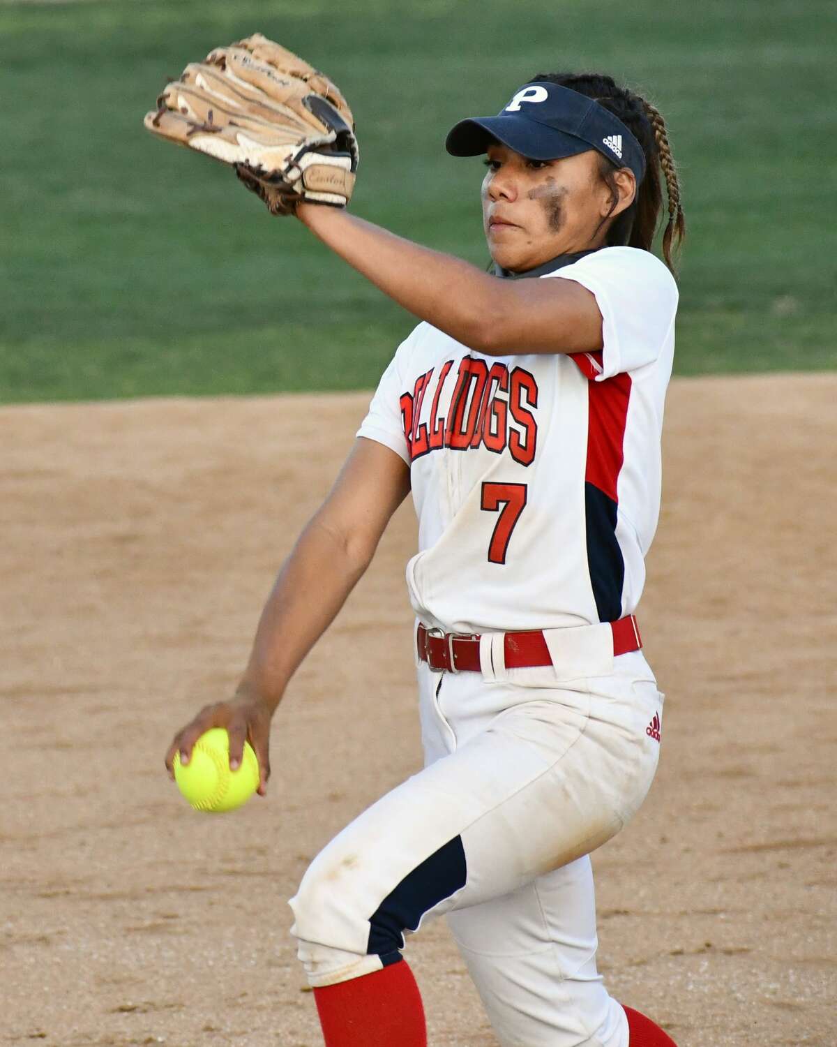 Plainview's Briones, Martinez combine for no hitter