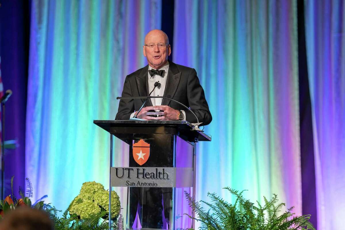 UT Health San Antonio President William Henrich