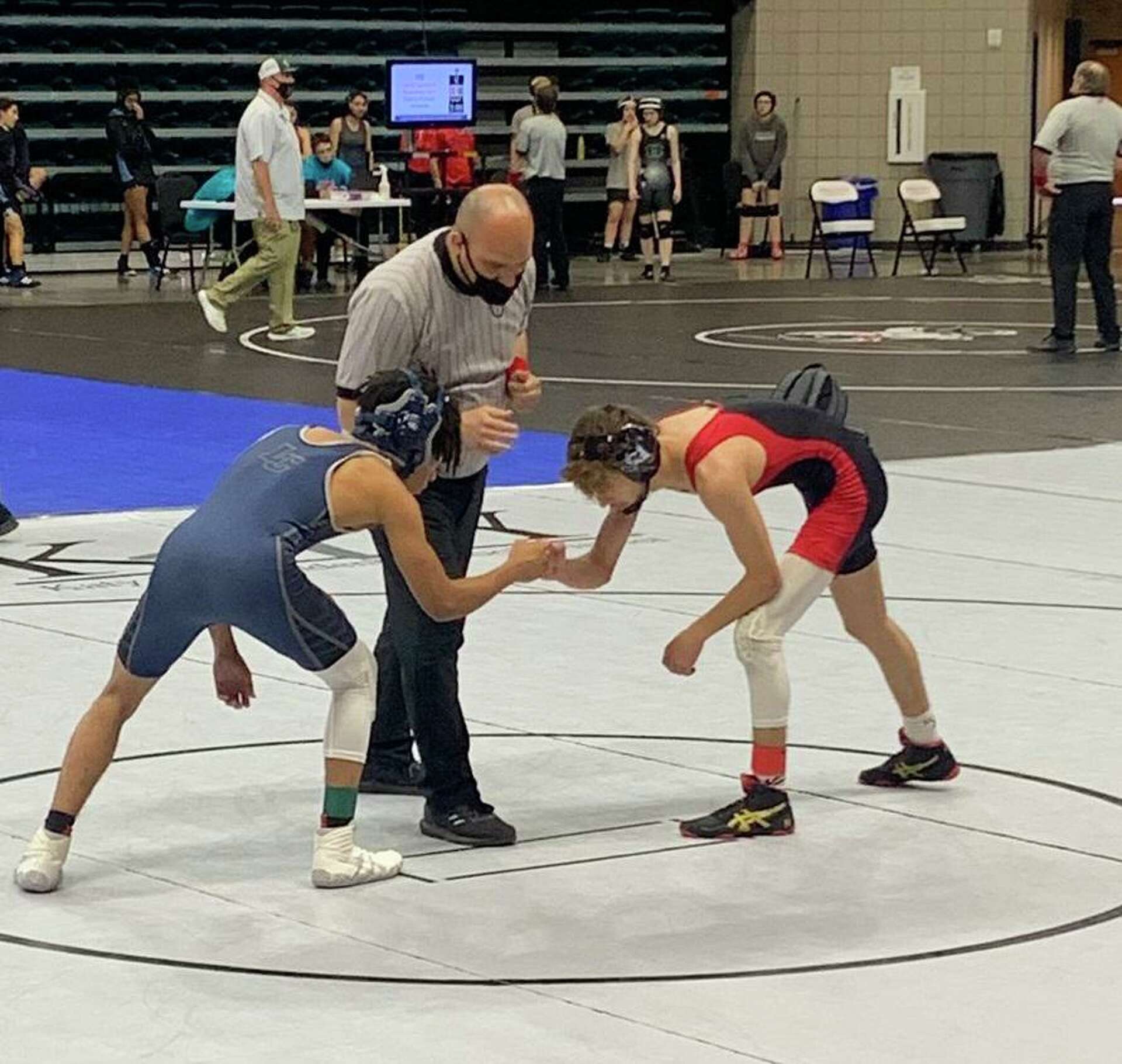 Paetow sweeps 11-5A wrestling championships