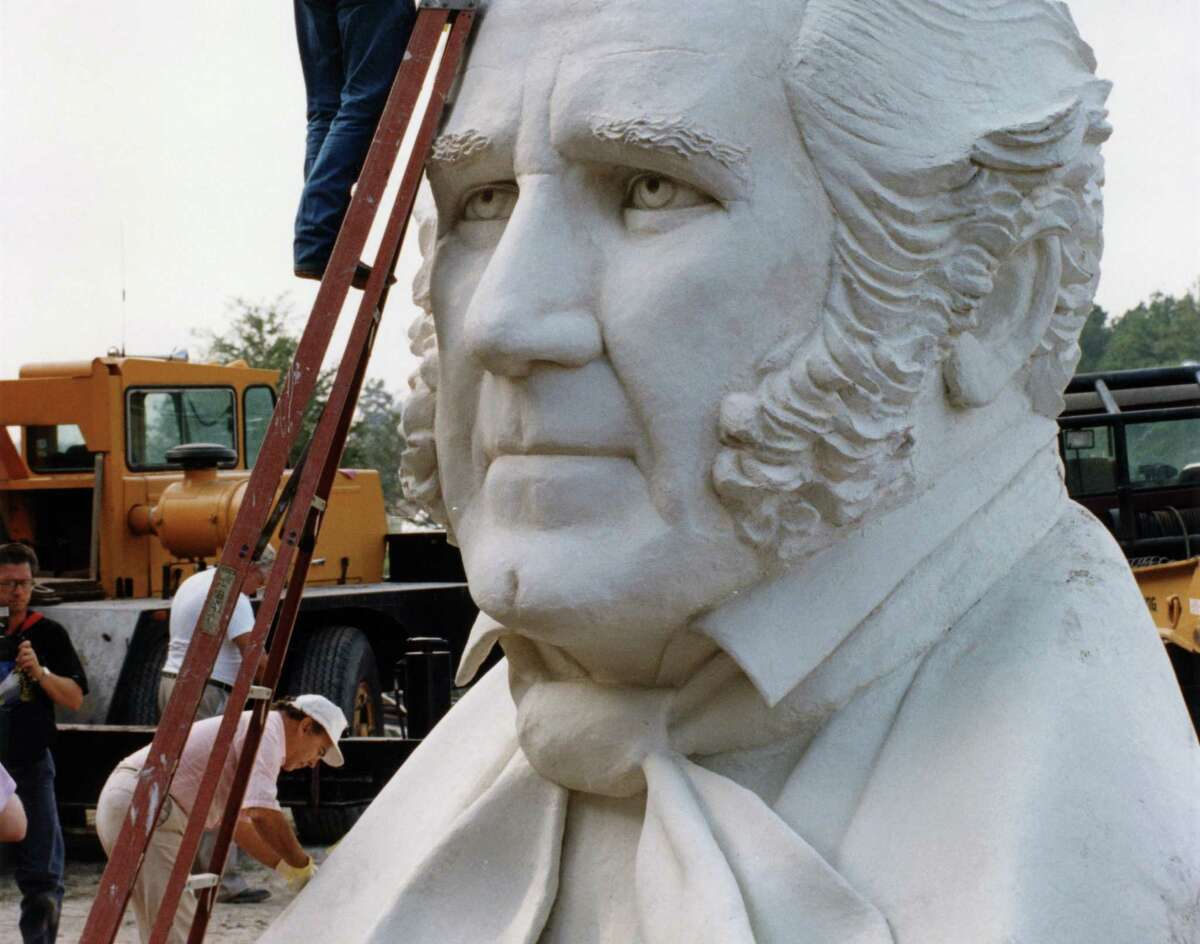 The authors question how modern Huntsville residents — like officials across Texas — both revere anti-Confederate leader Sam Houston and pledge their support for Confederate symbols.