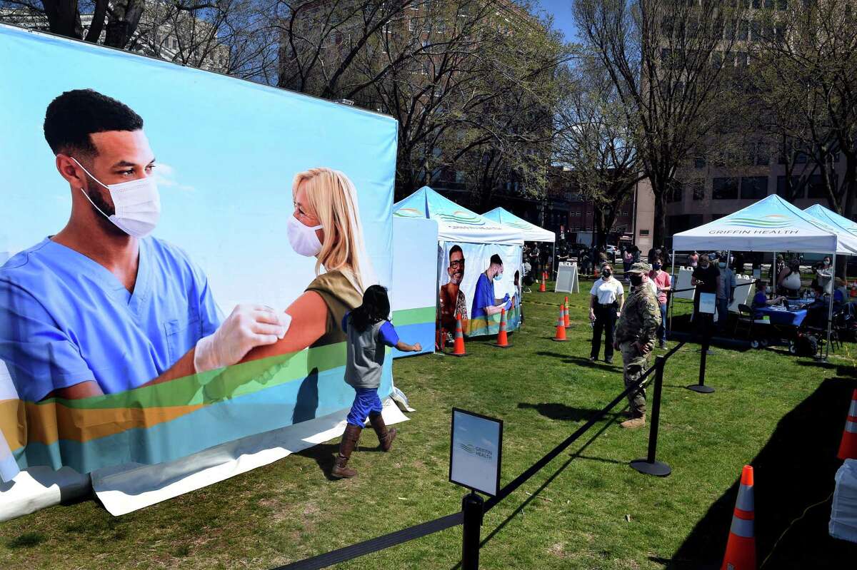 A COVID-19 FEMA Mobile Vaccination Unit set up on the New Haven Green on April 8, 2021.