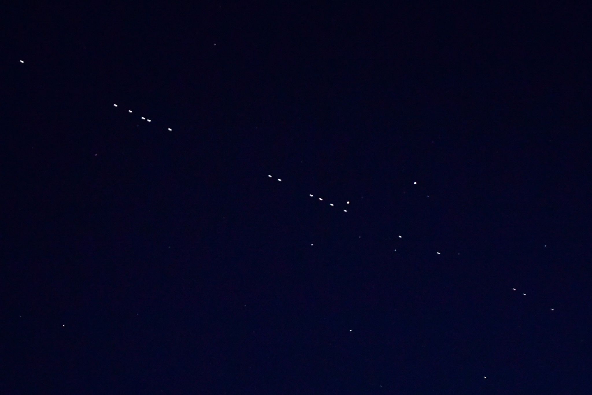 A line of stars spotted in the San Antonio sky causes online frenzy