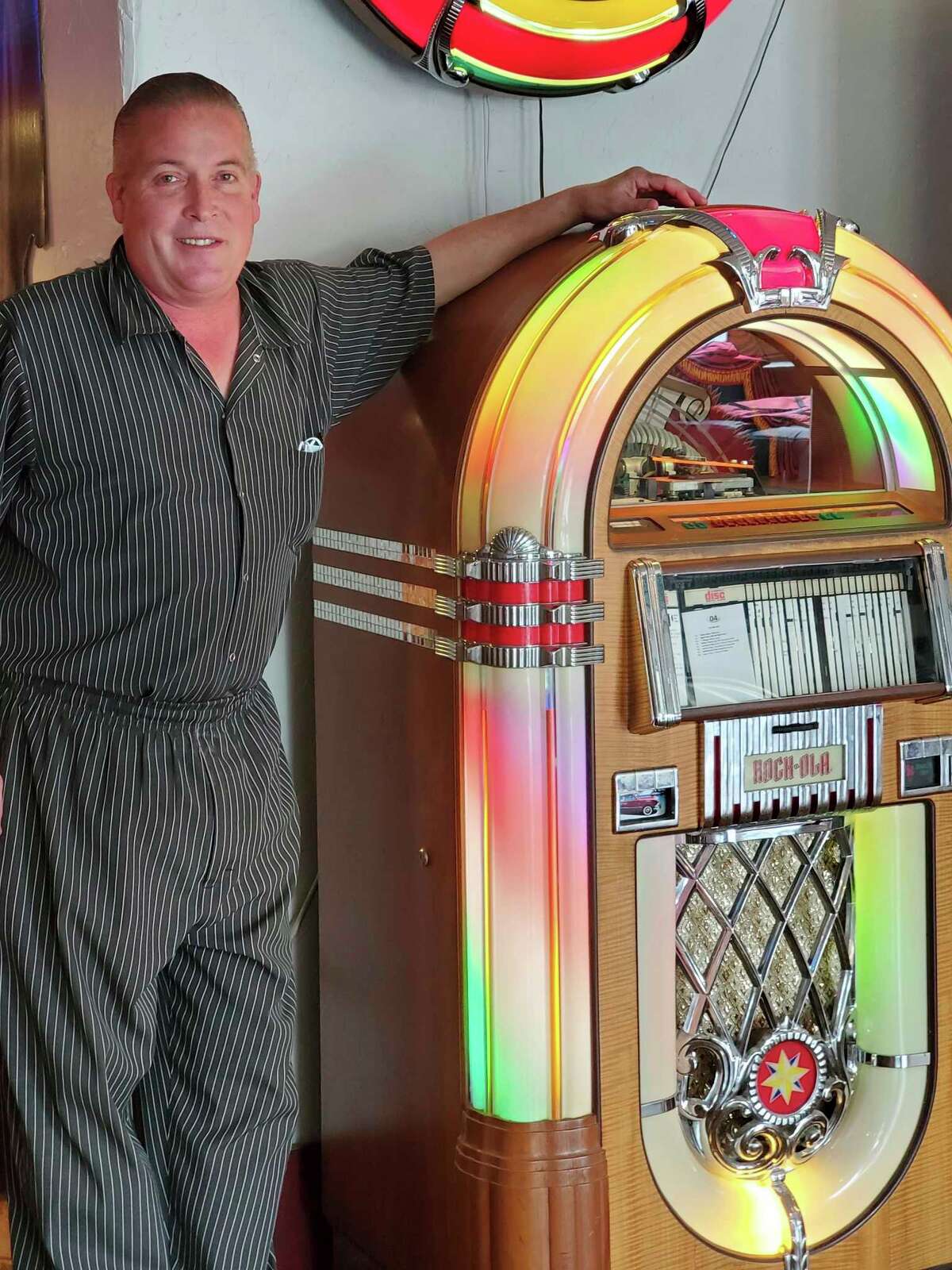 Grabbing grub with Nunn The Pasta House in Kinde