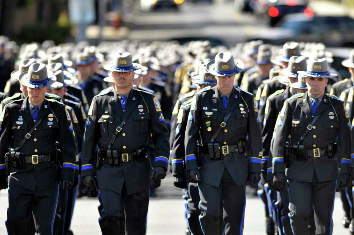 Conn. trooper killed in crash being laid to rest