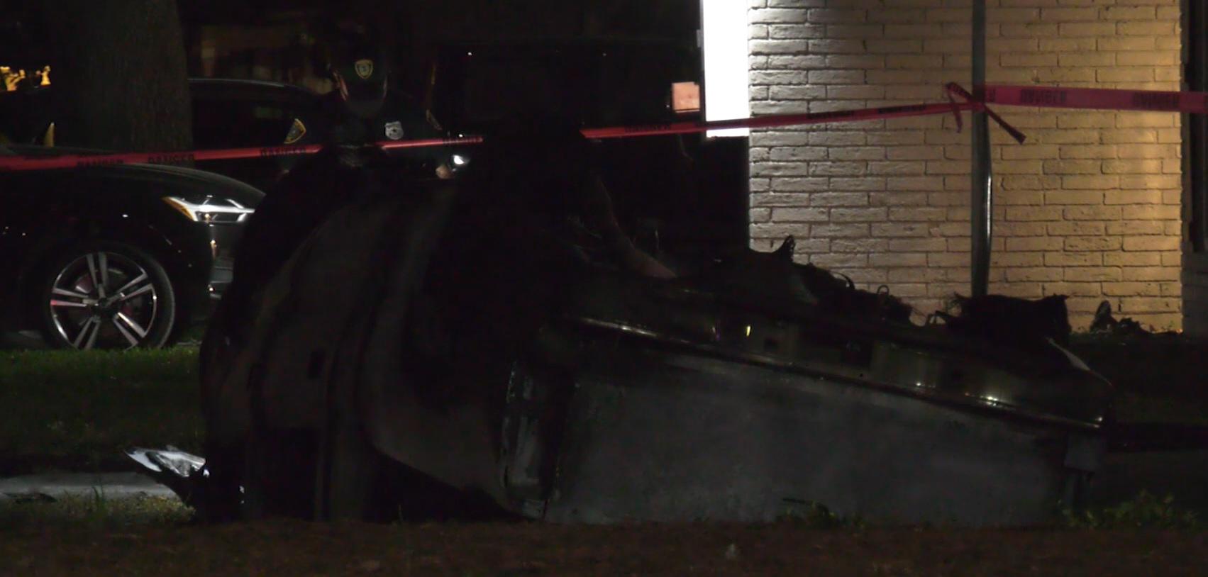 Police investigate fatal crash in Houston